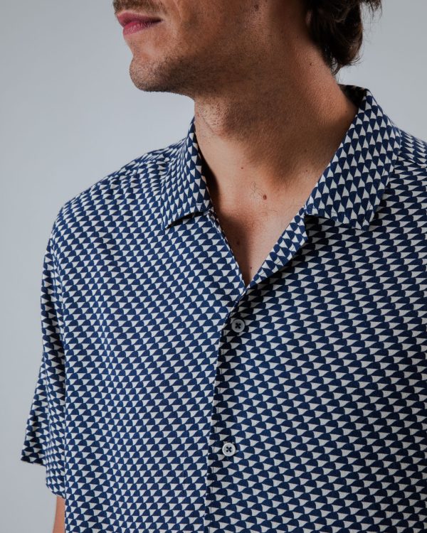 Tramuntana Aloha Shirt Navy À vendre – Image 2